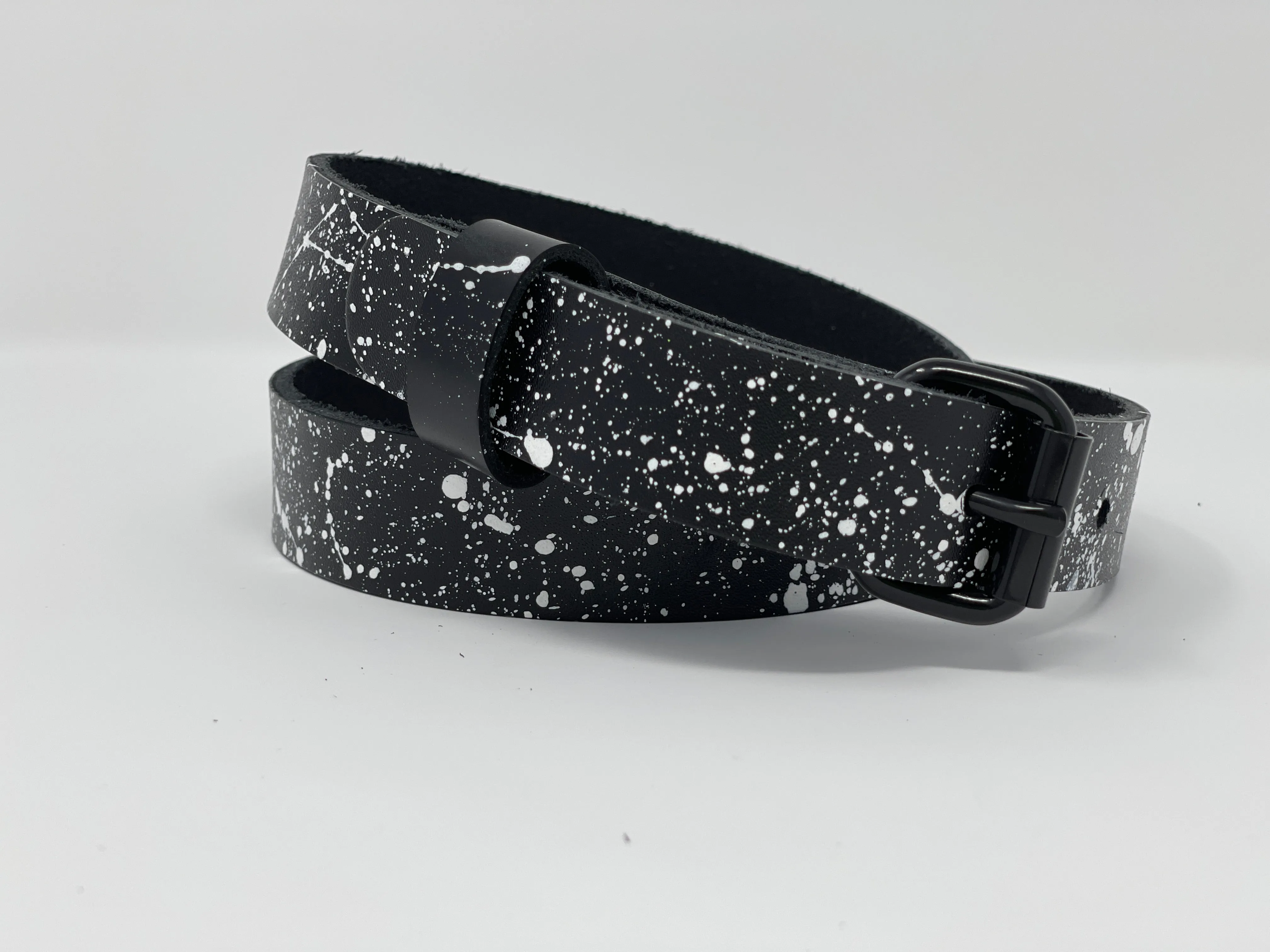 Le Belt 1" Classic Leather Belt - Le Splat Black/White Edition