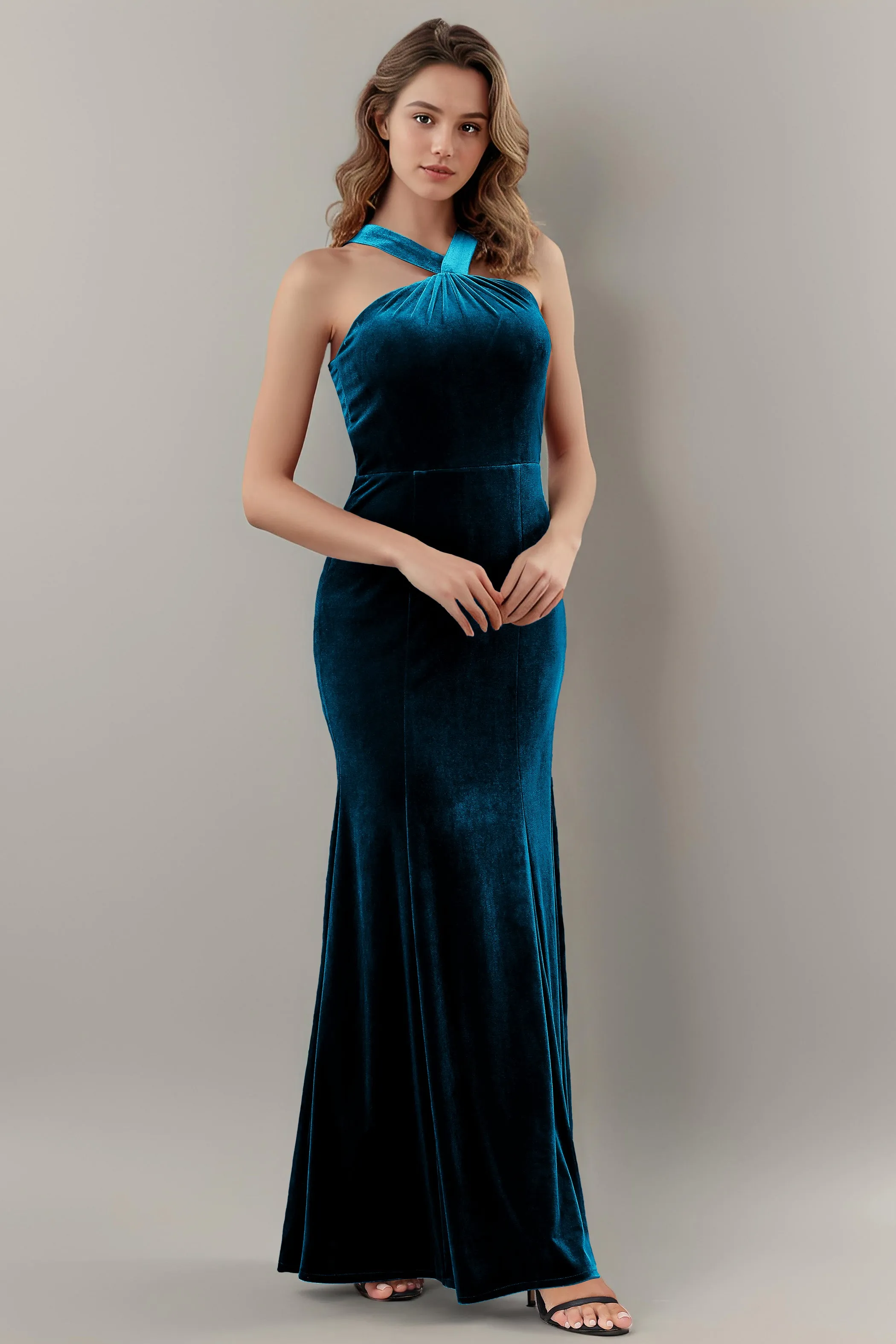 Sheath Halter Sleeveless Backless Velvet Bridesmaid Dresses