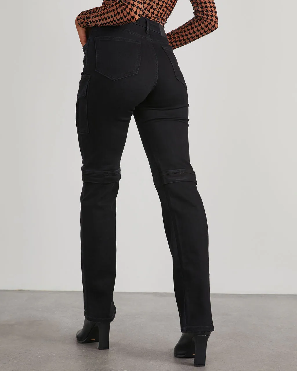 Zhaire High Rise Pocketed Straight Jeans