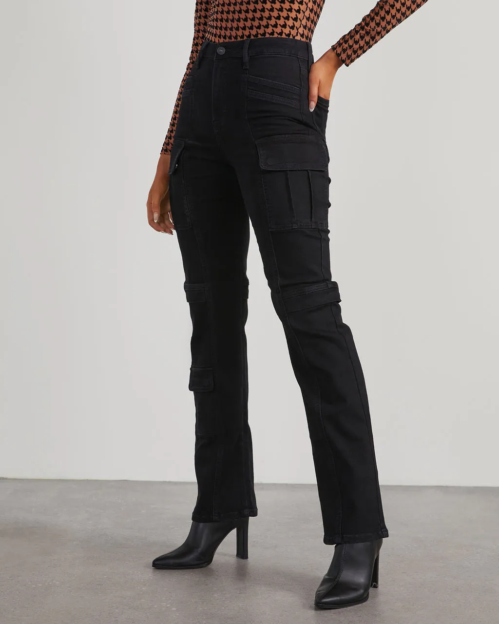 Zhaire High Rise Pocketed Straight Jeans